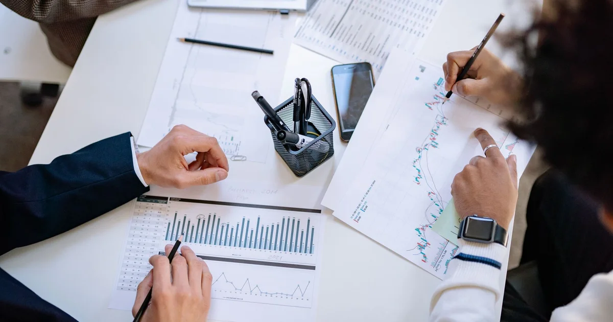 AI Markedsføring: Komplett Guide for Norske B2B-bedrifter 2026